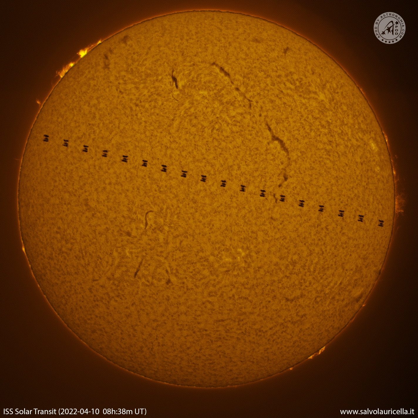 Transito della ISS sul Sole